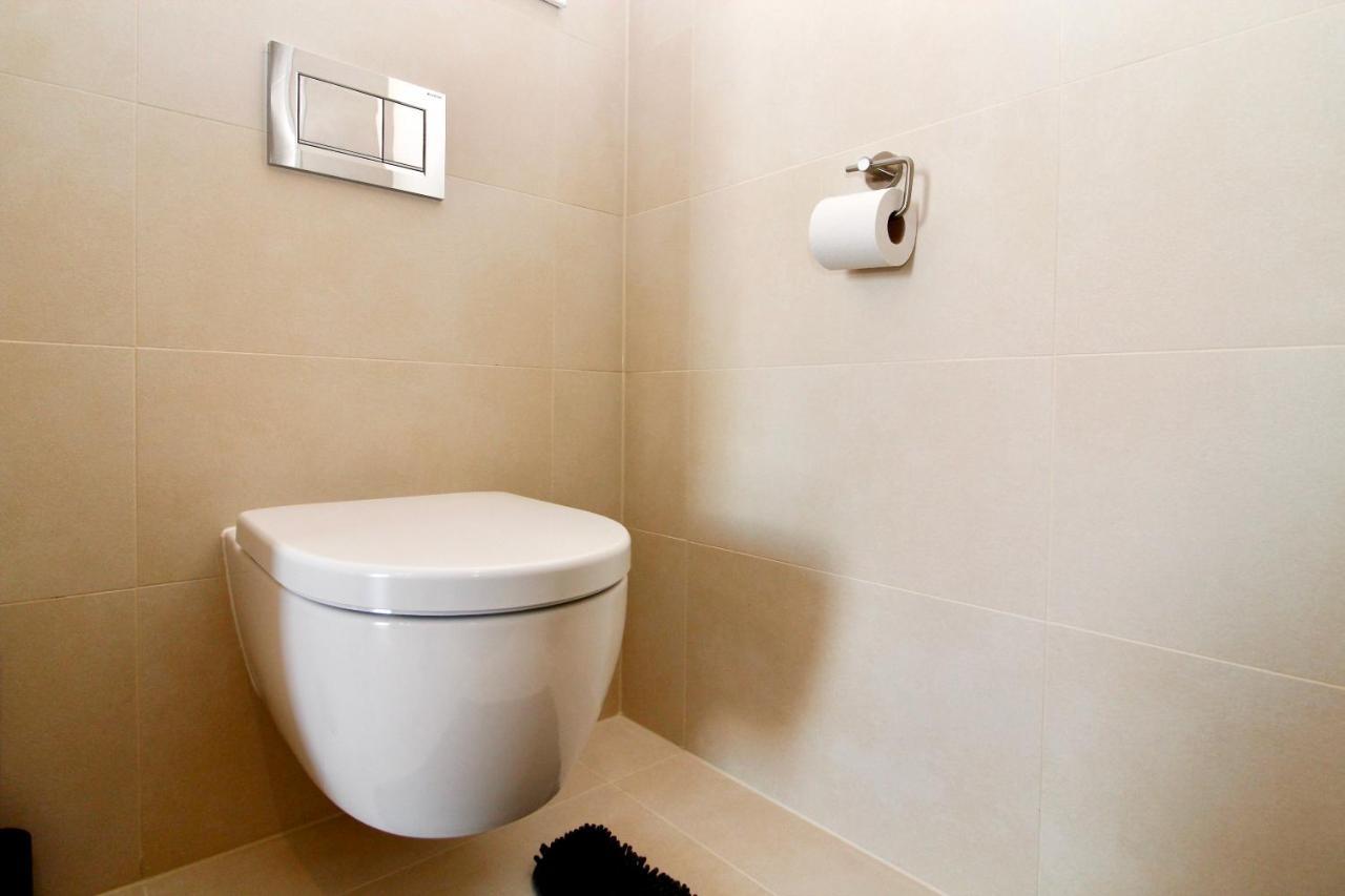 Modern Balcony Apartment With Pool Close To Lake In "Donaustadt" Wien Exterior foto