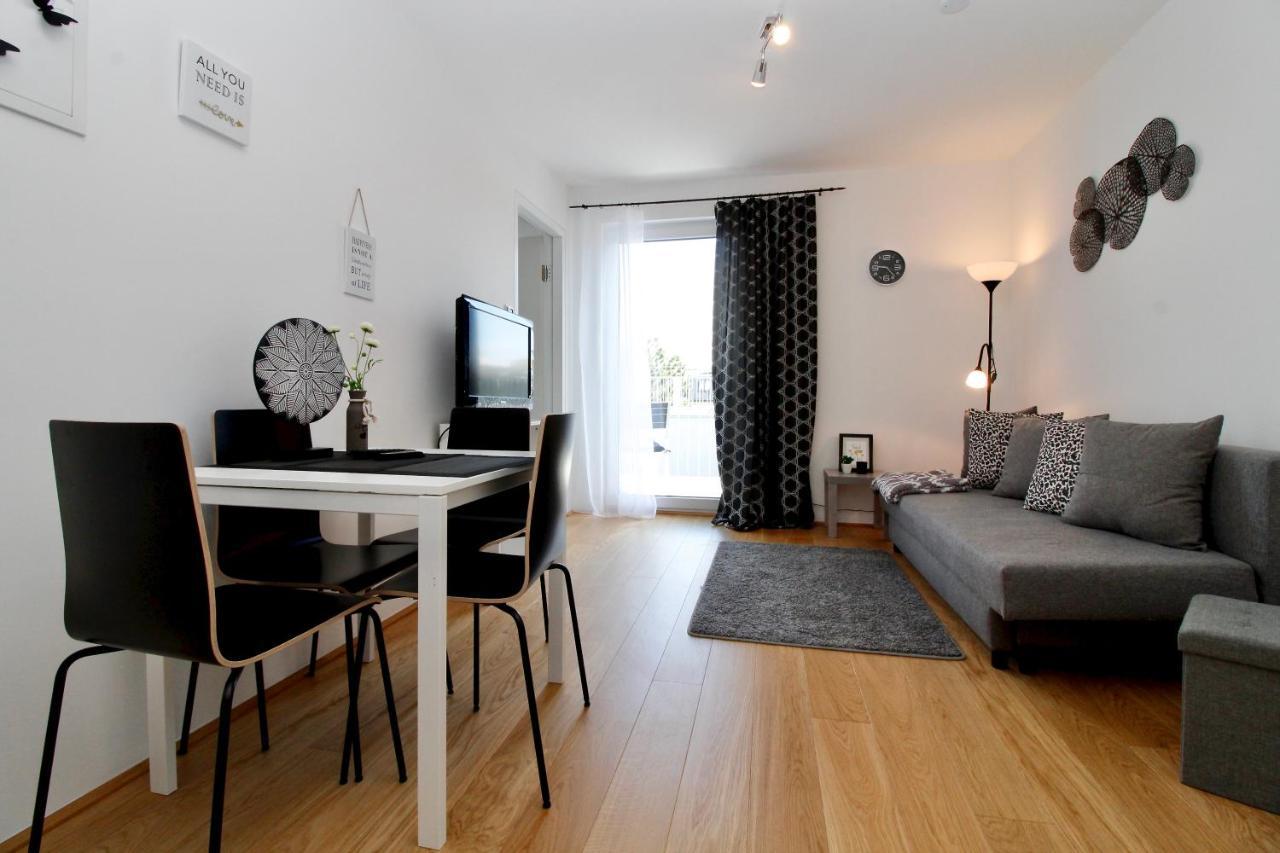 Modern Balcony Apartment With Pool Close To Lake In "Donaustadt" Wien Exterior foto