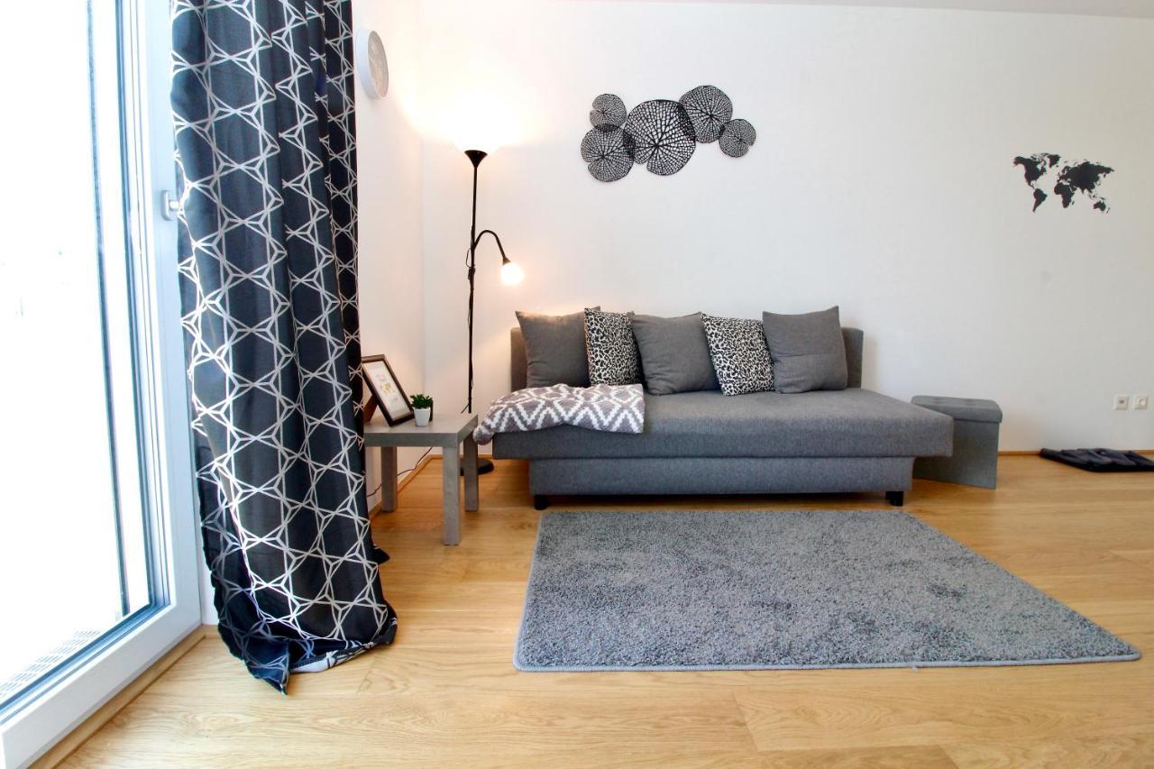 Modern Balcony Apartment With Pool Close To Lake In "Donaustadt" Wien Exterior foto